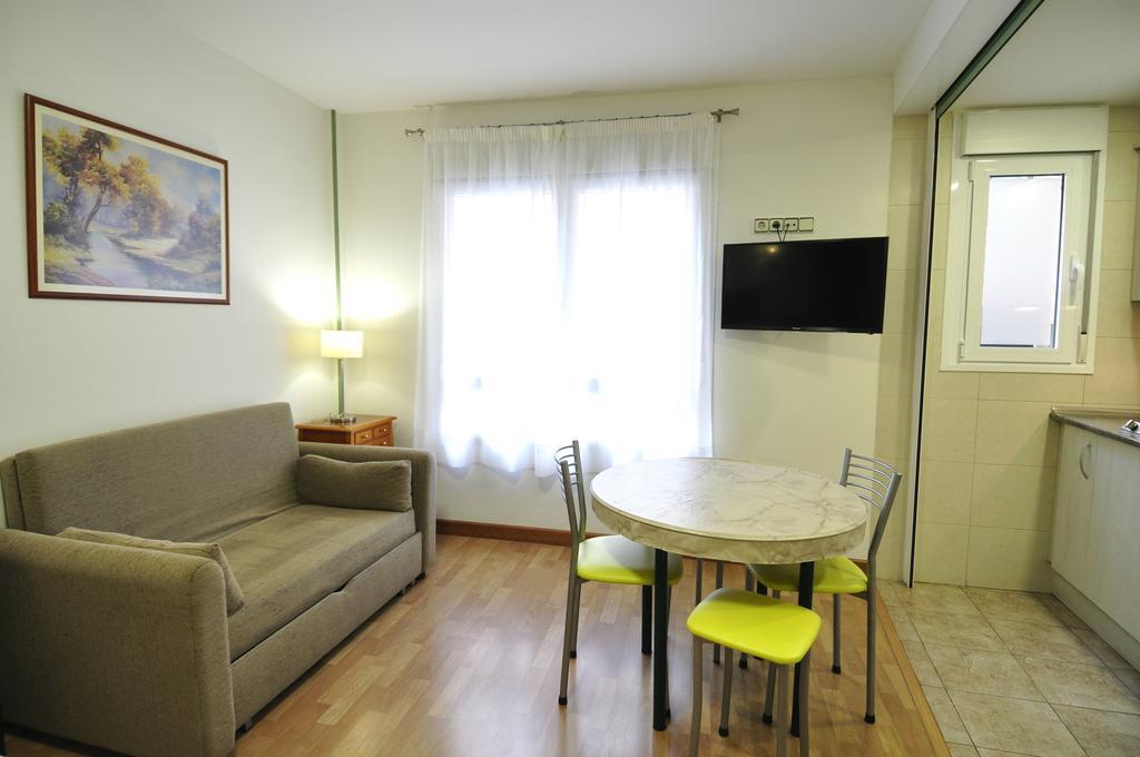 Hotel Apartamentos Aralso Segovia Luaran gambar