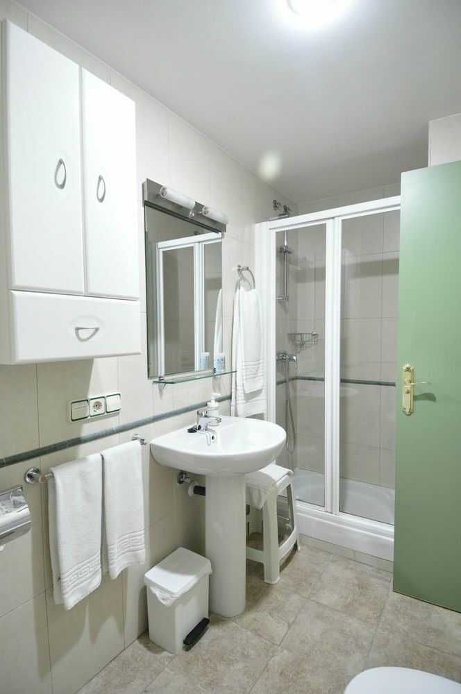 Hotel Apartamentos Aralso Segovia Luaran gambar